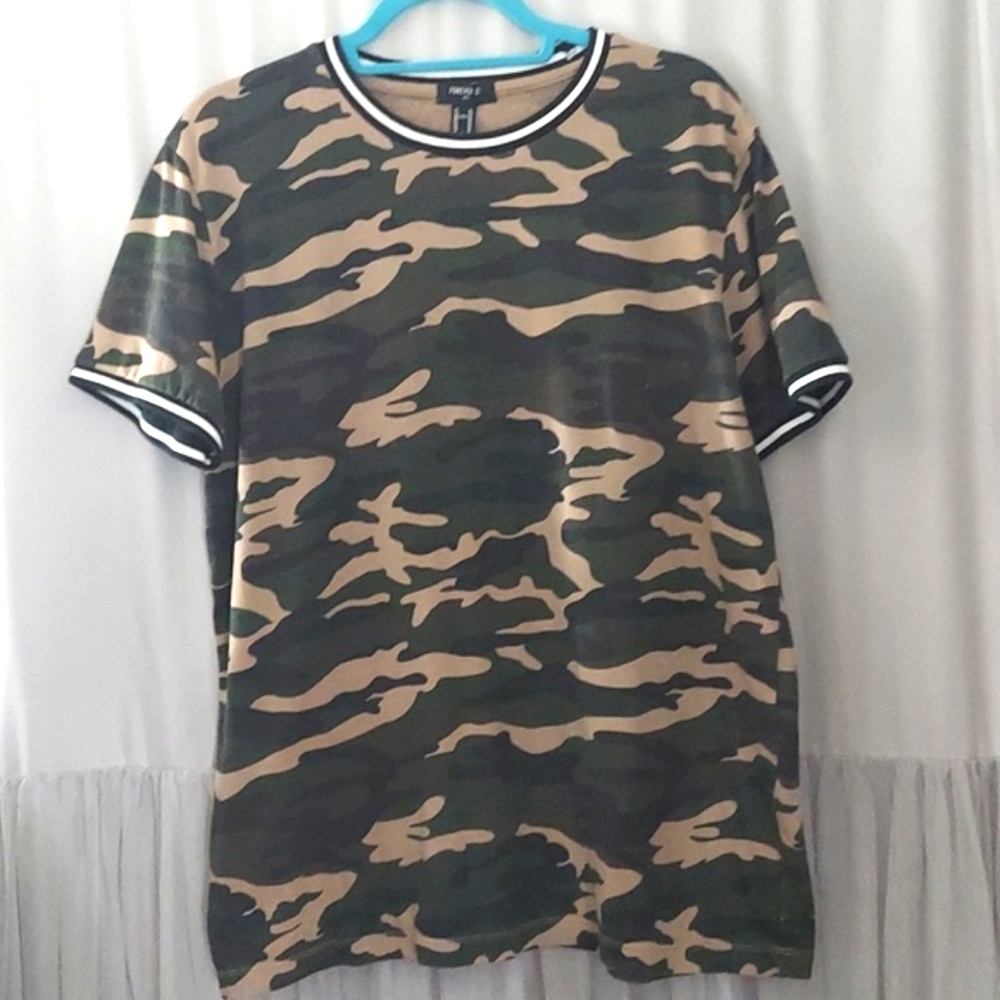 Forever 21 Mens Camo Varsity Ringer Tee Shirt Sz XL
